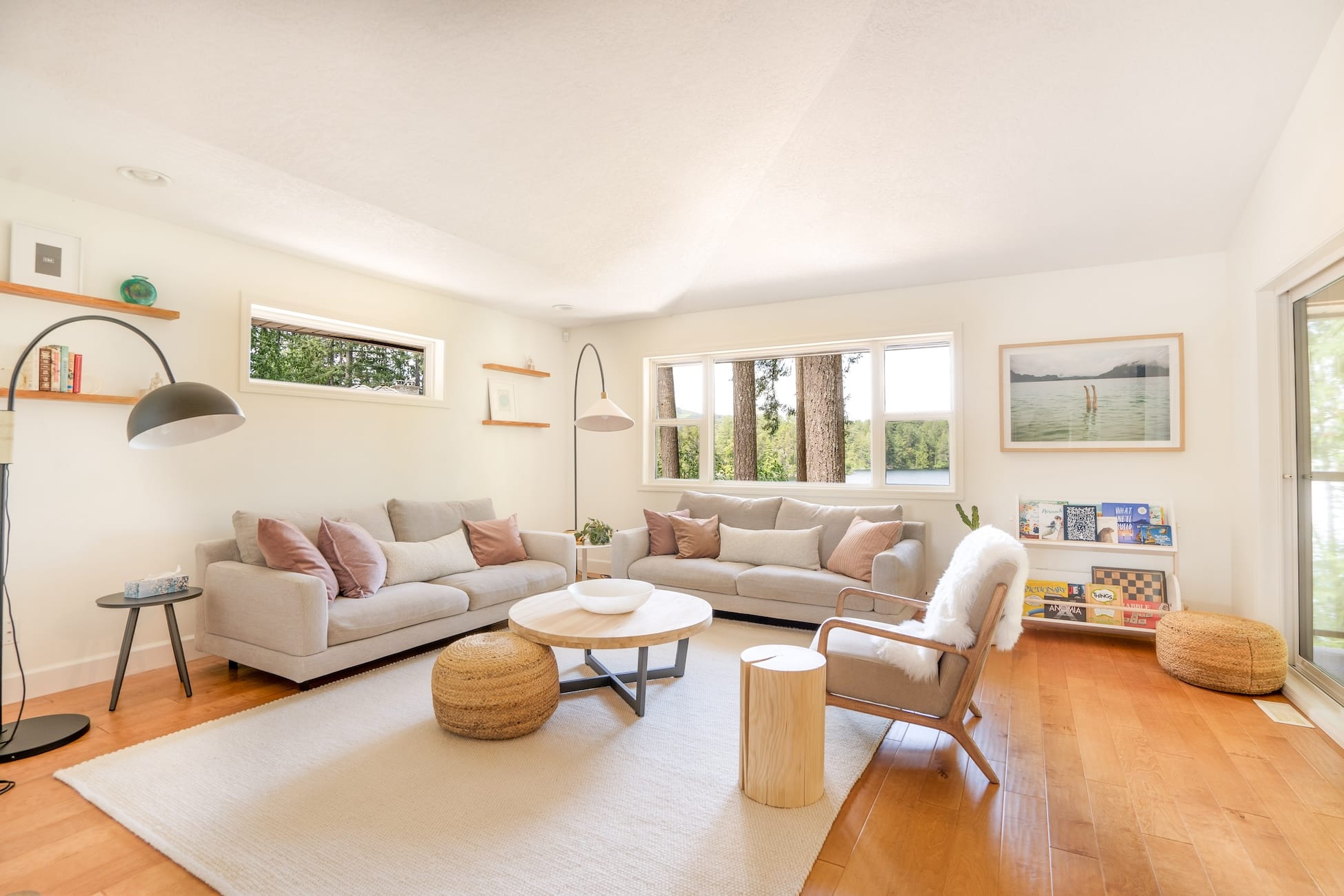 The lakeview cottage at Shawnigan Retreats